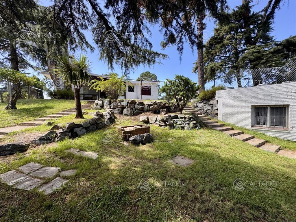 Venta casa 7 dormitorios, Cantegril, Punta del