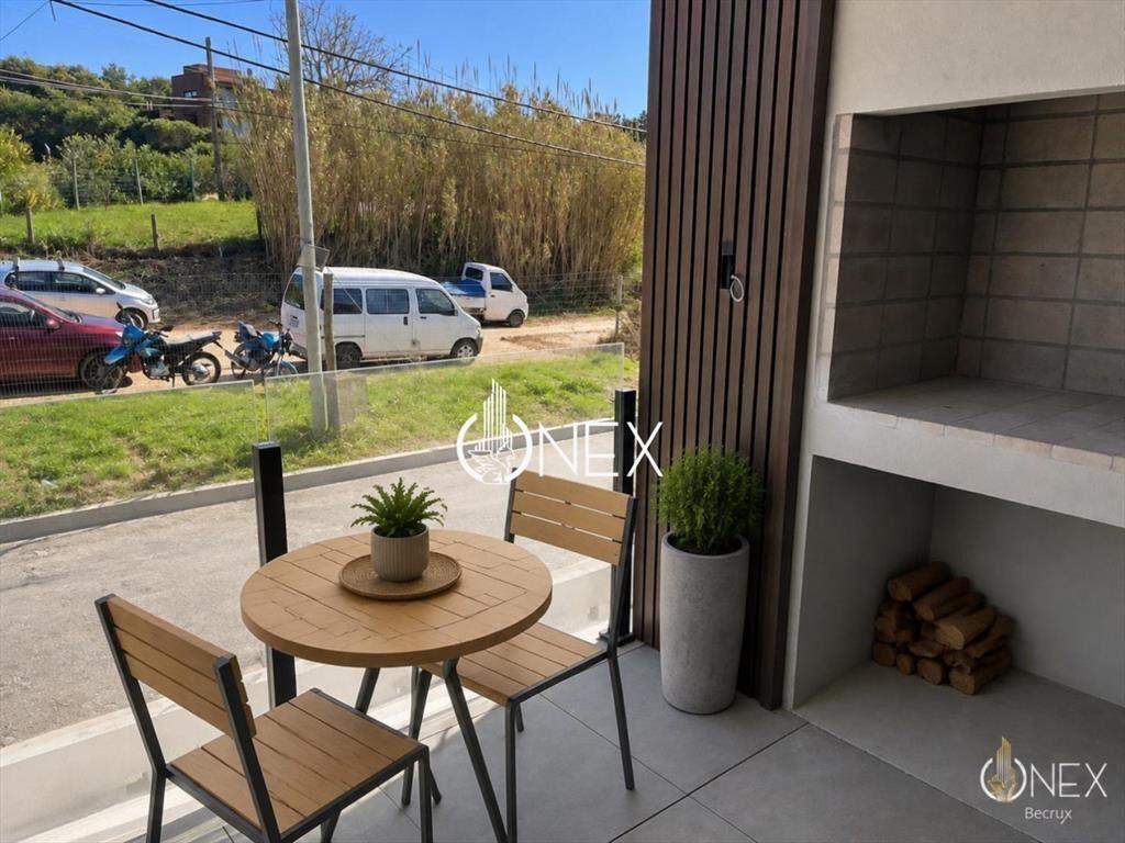 Venta monoambiente con división , balcón con parrillero y