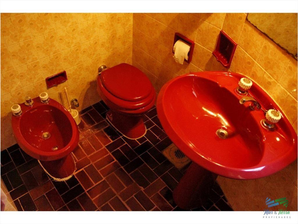 Vendo casa 5 dormitorios con piscina, primeras paradas play
