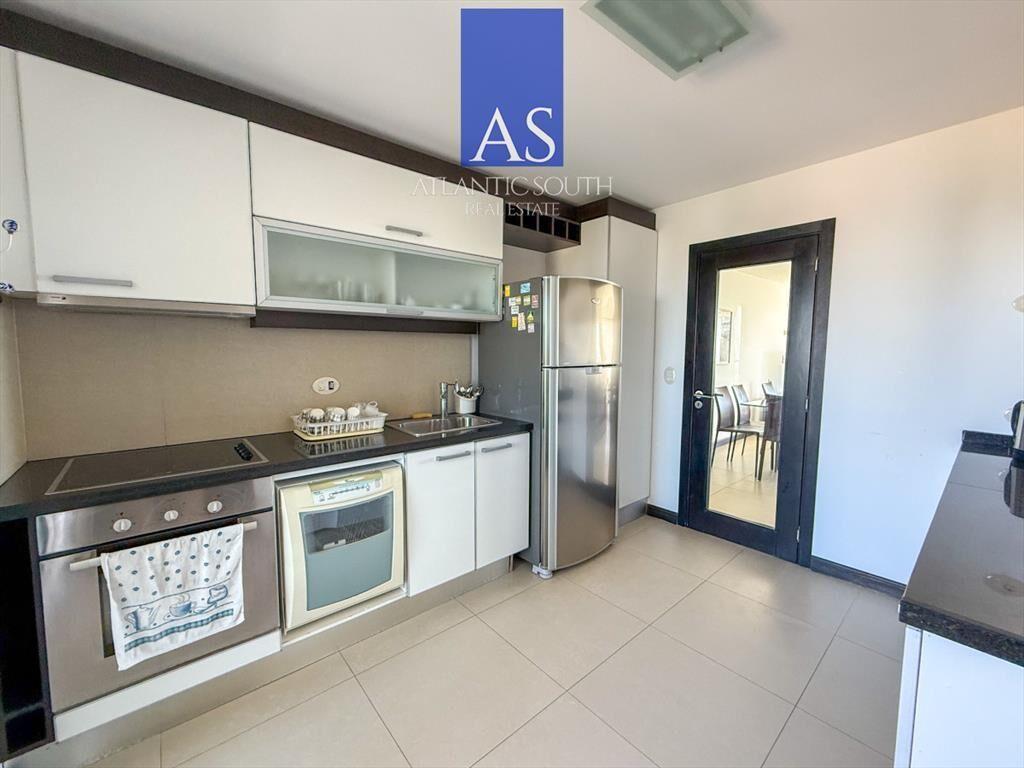 Apartamento 3 dormitorios en torre de categoría