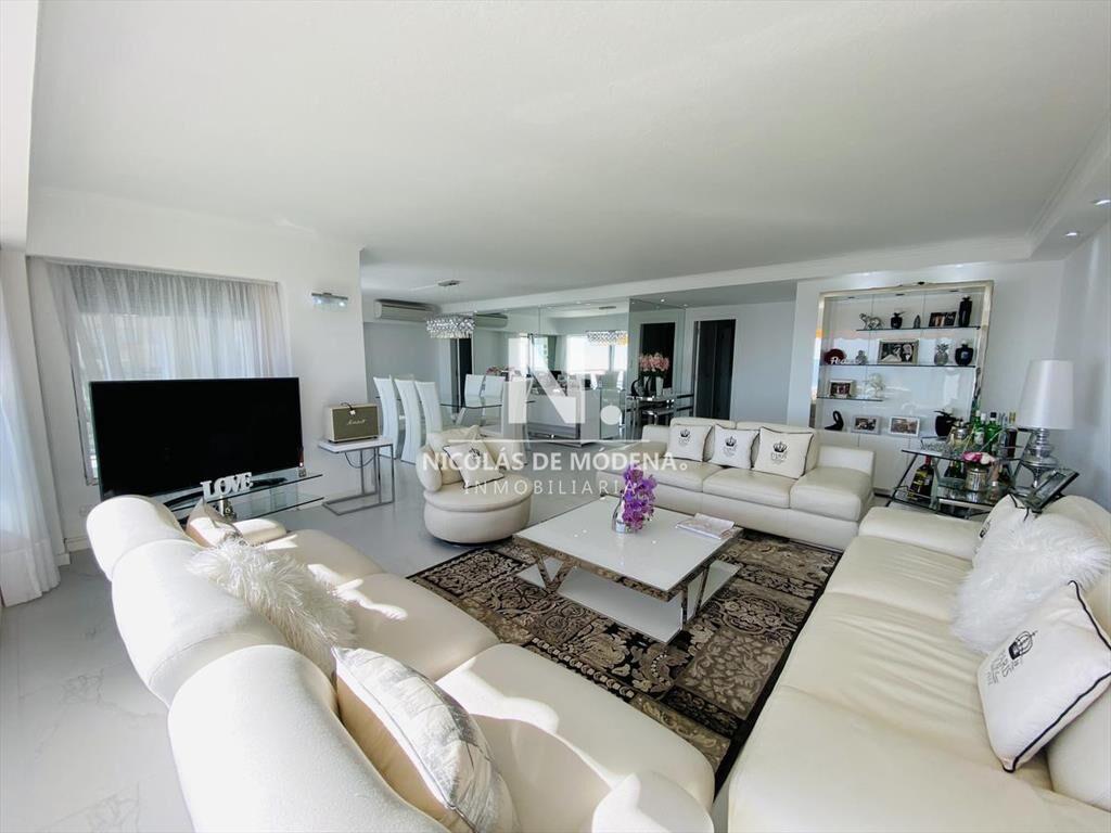 EXCELENTE APARTAMENTO EN PLAYA MANSA