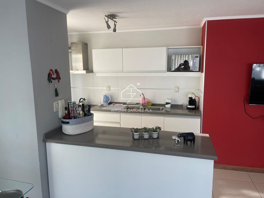 AIDY GRILL UN DORMITORIO CON PISCINA
