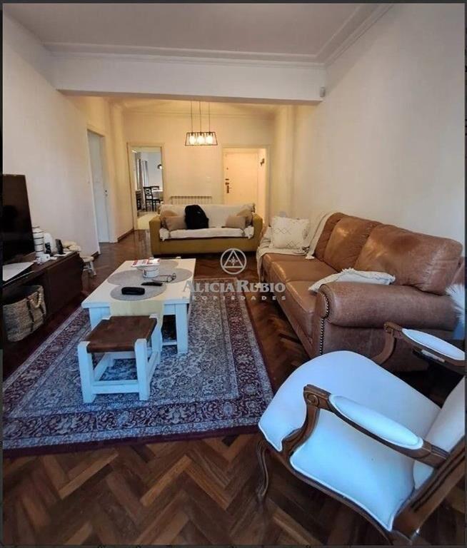 APARTAMENTO EN VENTA EN ICONICO EDIFICIO, PEGADO A EMBAJ...