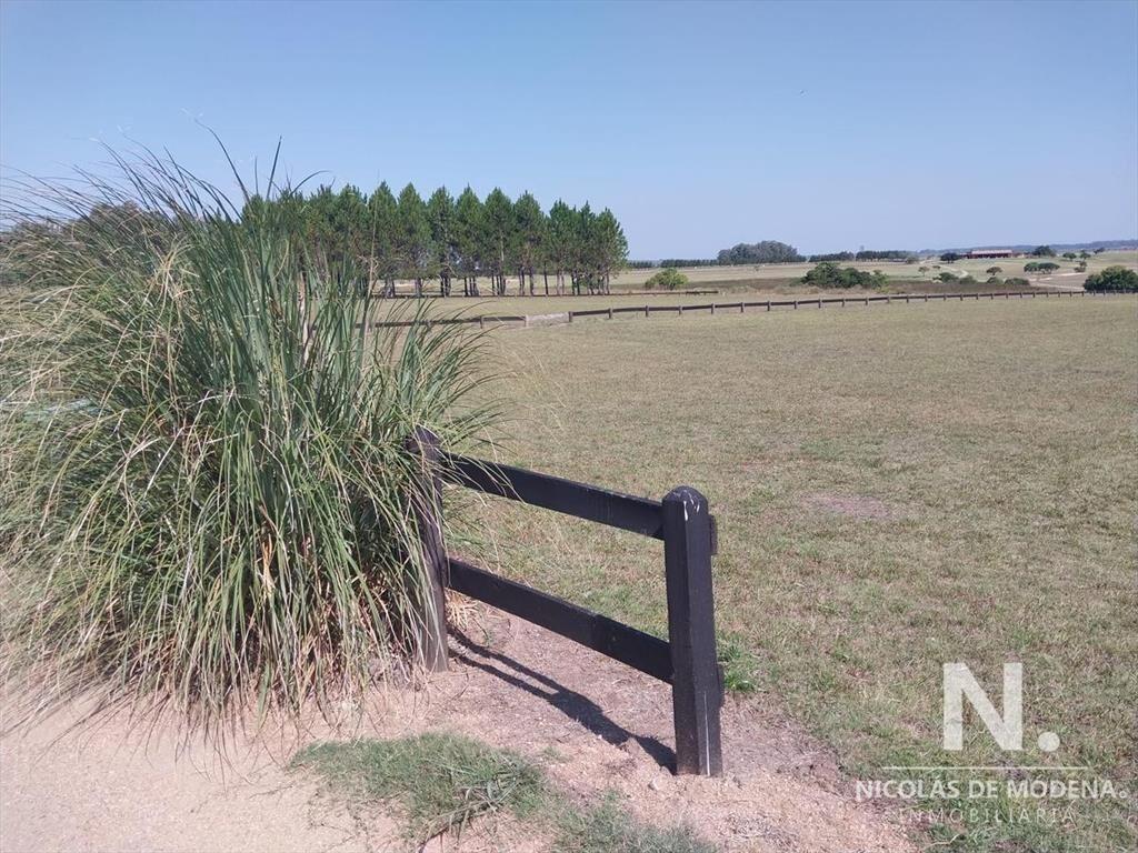 En venta dos lotes en Camino Eguzquiza - La Barra