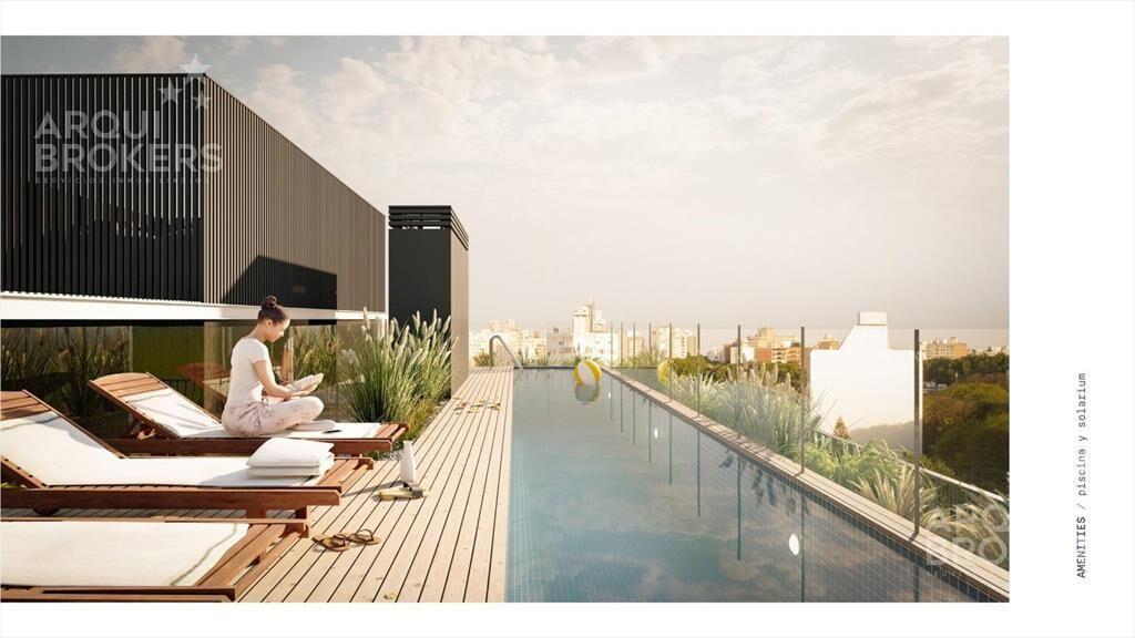 Apartamento penthouse de tres dormitorios en venta en Punta