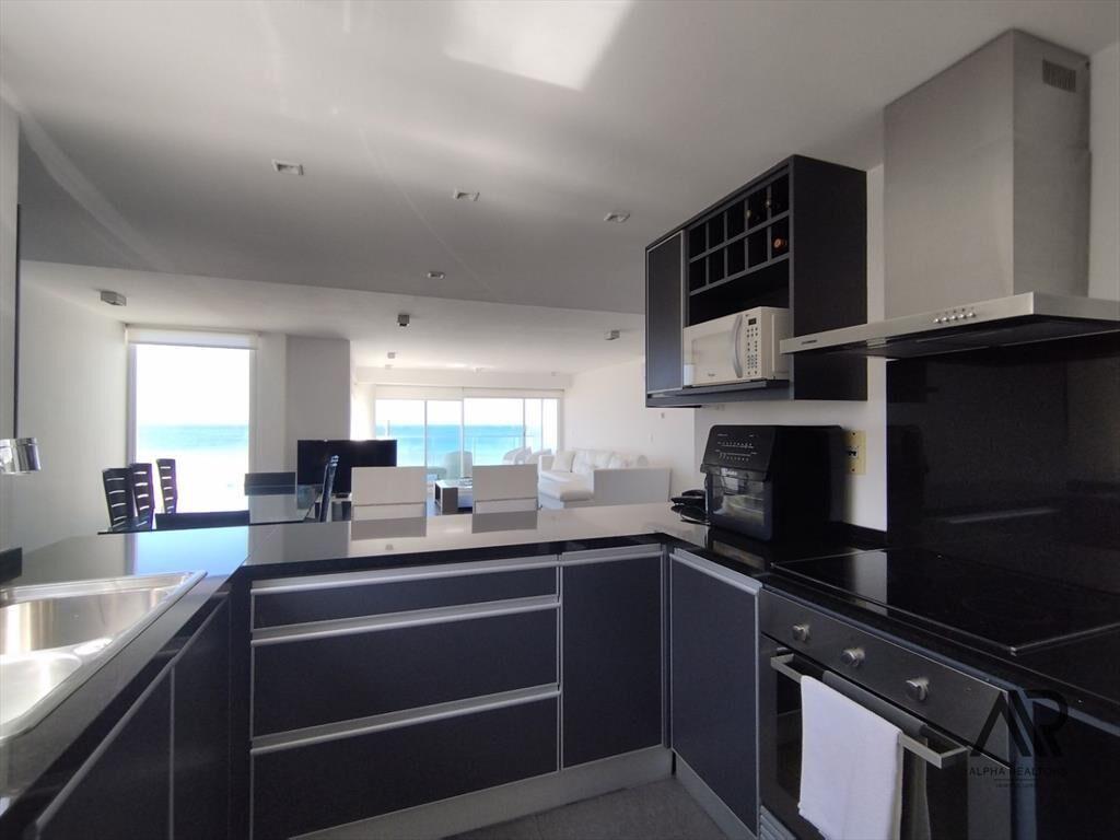 Apartamento en venta de 2 dormitorios en suite c/ cocher...