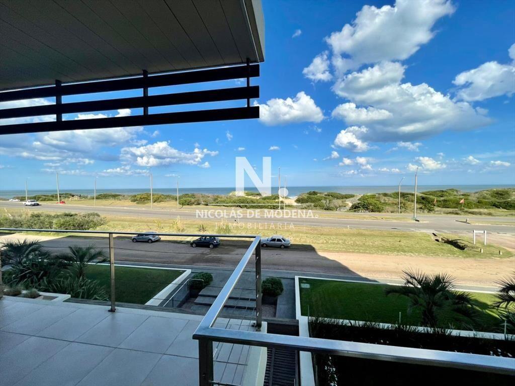 Apartamento en Alquiler Playa Brava Primera Fila