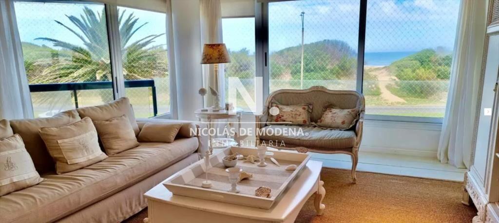 Departamento en venta en Arenas Blancas con vista