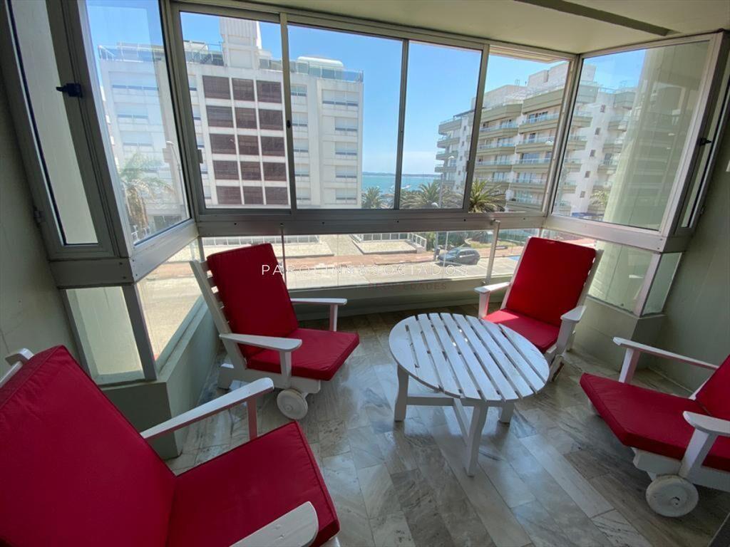 Apartamento en venta de 3 dormitorios en Gorlero, Punta del