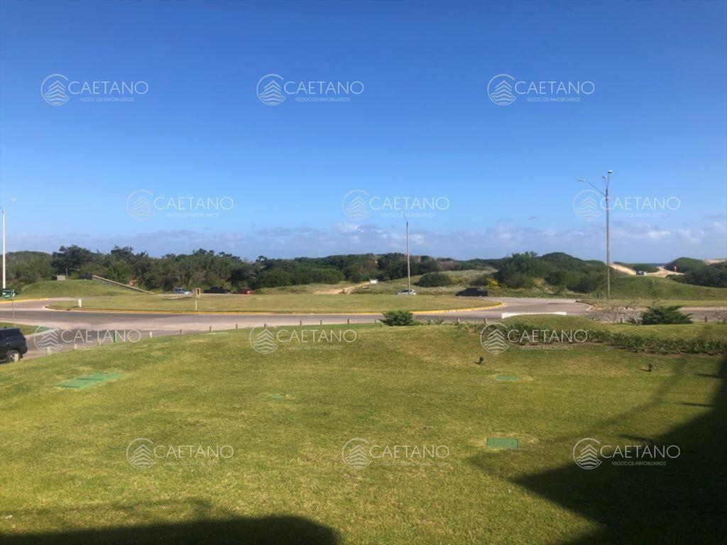 Venta Apartamento 3 dormitorios zona Playa Brava