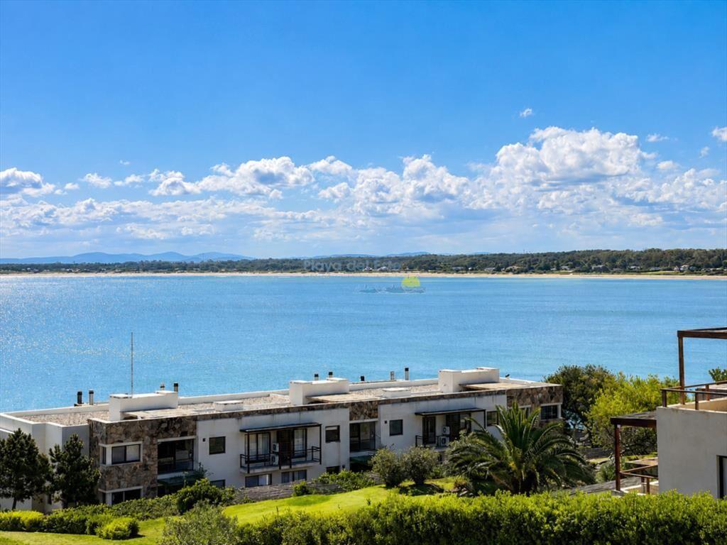 Apartamento de 2 Dormitorios con Vista al Mar y