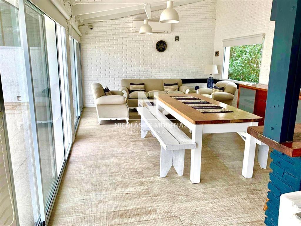 Excepcional casa FRENTE AL MAR, 5 Suites, Arq.