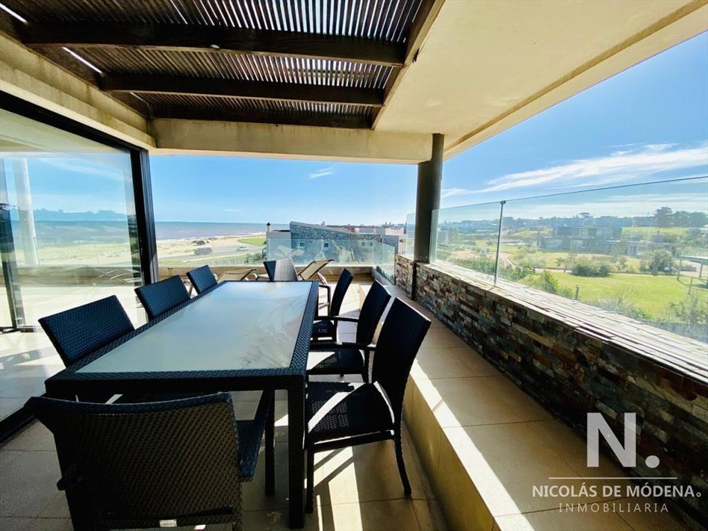 Departamento en venta de 3 dormitorios y dependencia en Man