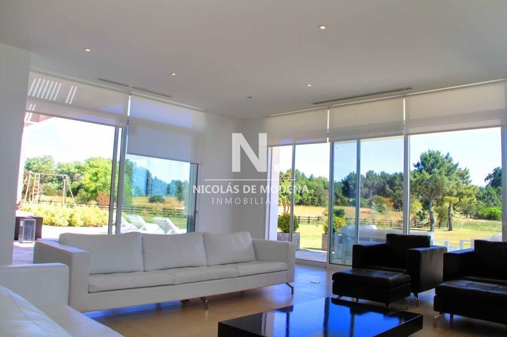 En venta y alquiler casa en Manantiales de 5