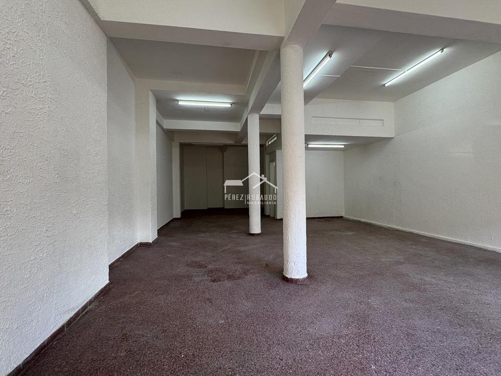 Venta local comercial  Tres Cruces. A dos cuadras de Av. 18