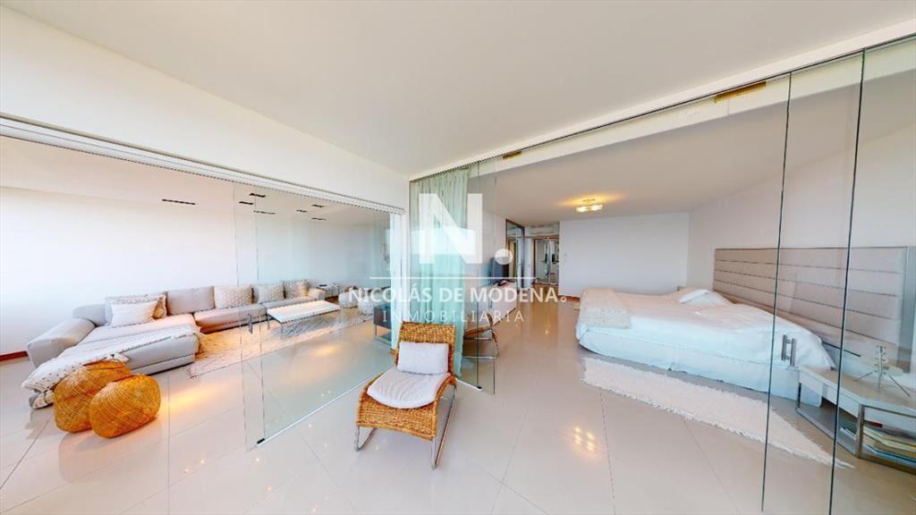 Vende Apartamento en Brava - Punta del Este de 3dormitorios