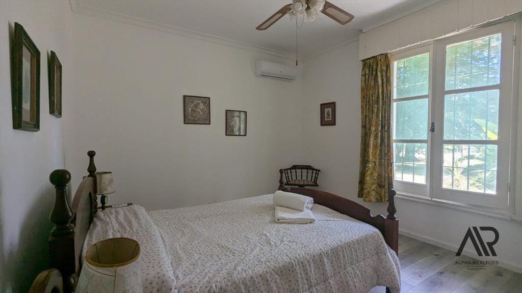 Casa en alquiler anual de 4 dormitorios en suite con pis...