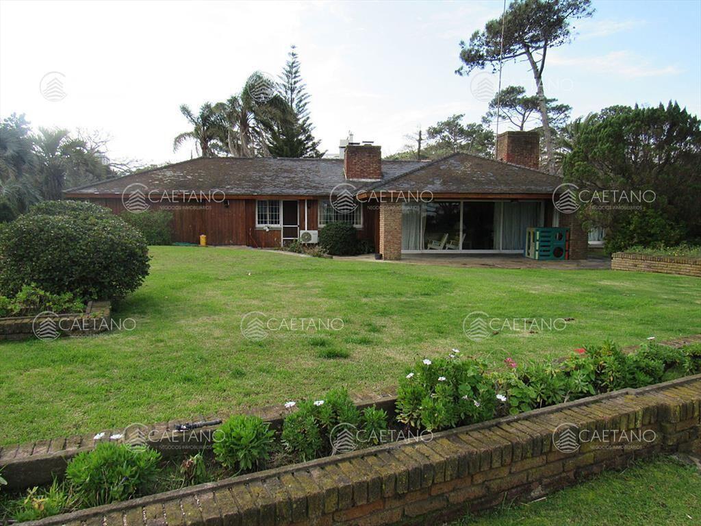 Gran casa a metros del mar espacios generosos y