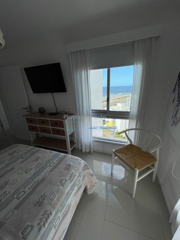 Apartamento en Alquiler de 2 dormitorios en Punta