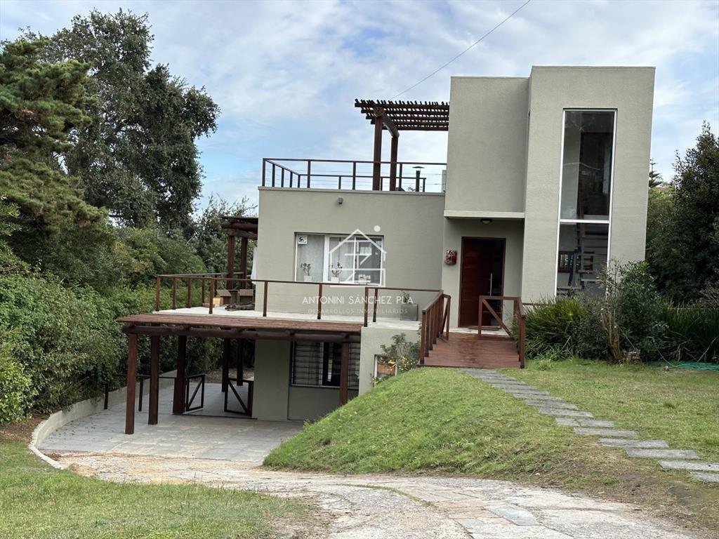 Venta casa con vista al mar. Punta Ballena