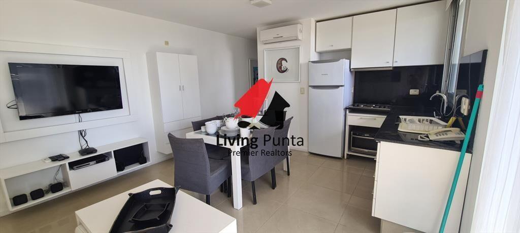Inmejorable apartamento en venta a pasos del mar
