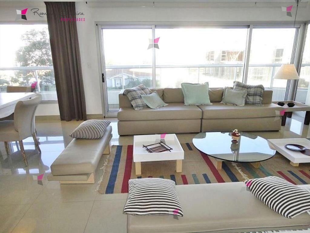 VENTA DE APARTAMENTO DE 3 DORMITORIOS EN BRAVA PUNTA DEL ES