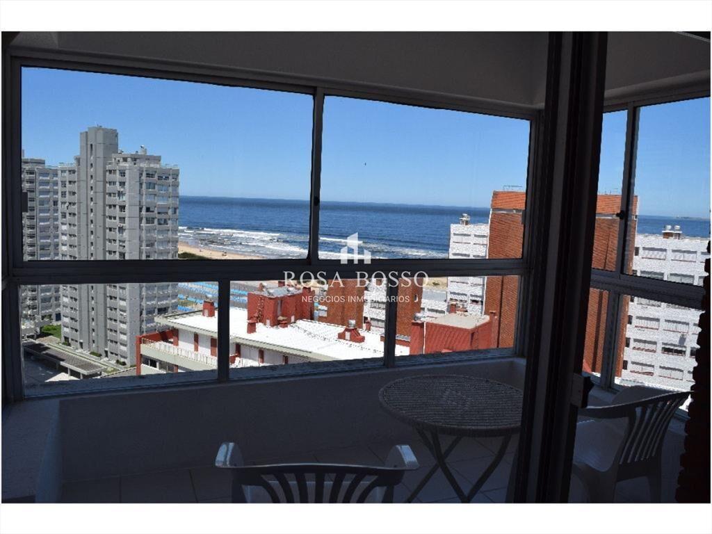 Apartamento en Brava, 1 dormitorios *