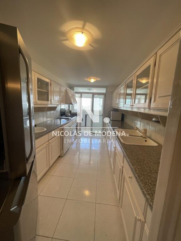 Departamento en venta en Beverly Tower, 3 suites + dep. Esp