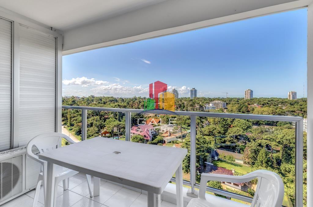 En venta apartamento 2 dormitorios en Complejo