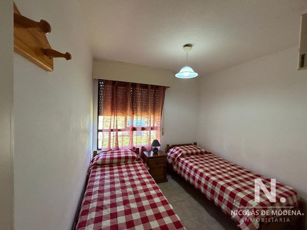 Venta de apartamento de dos dormitorios en Aidy Grill, Punt
