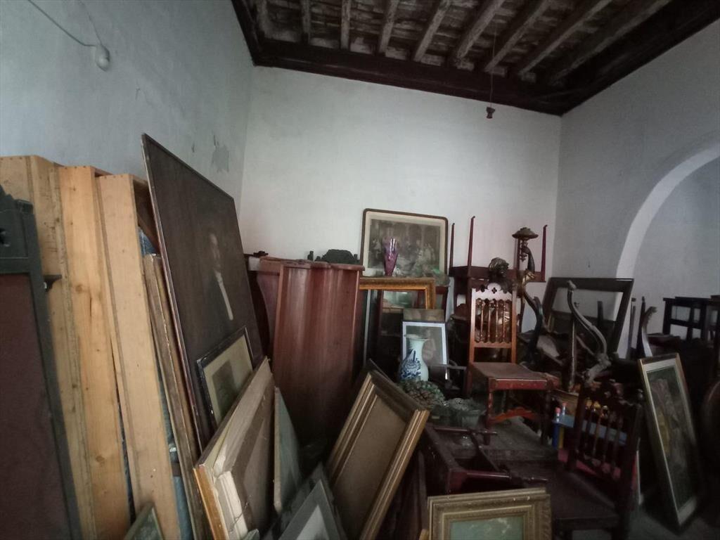 Local -Ideal Inversor,  a reciclar con potencial en Bartolo