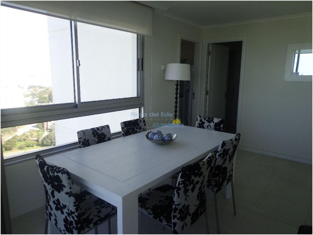 Apartamento en Venta de 2 dormitorios en Punta ,