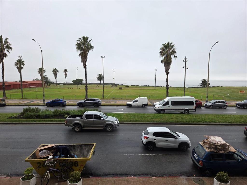 Rambla de Punta Carretas, 382 m2 , ggex3 , piscina, gimnas