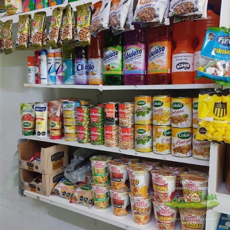 Se vende llave comercial en Tres Cruces