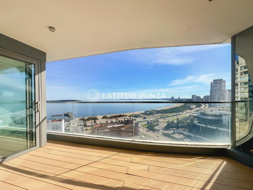 Apartamento en Mansa, 3 suites con vista al mar