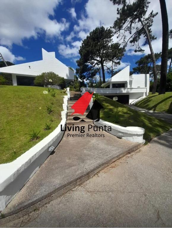 Casa en venta en Lugano, Punta del este, 3 y