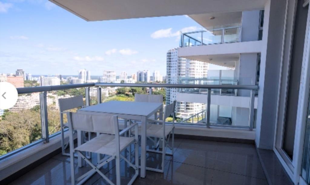 Apartamento 3 dormitorios Torre One Punta Del Este