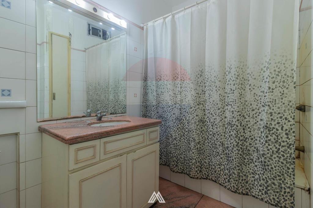 VENTA APARTAMENTO, 5 DORMITORIOS SOBRE BULEVAR