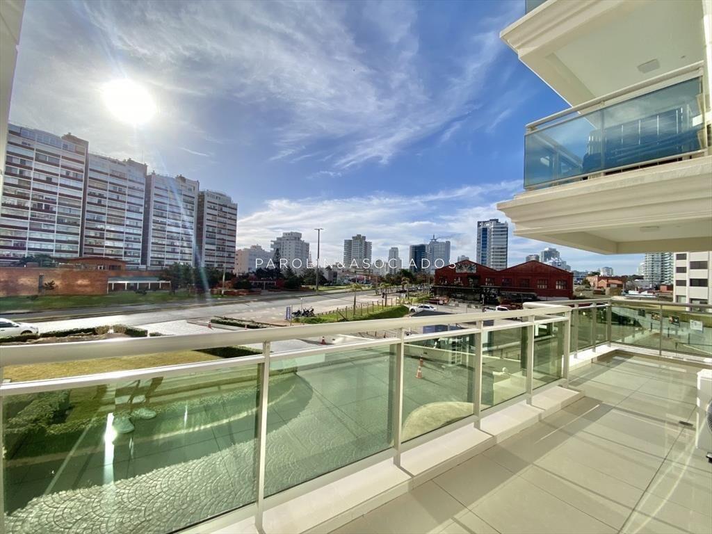 Apartamento en venta de 2 dormitorios en Punta