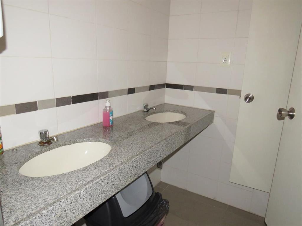 Venta dos padrones Centro. Excelente casa de 6 dormitorios