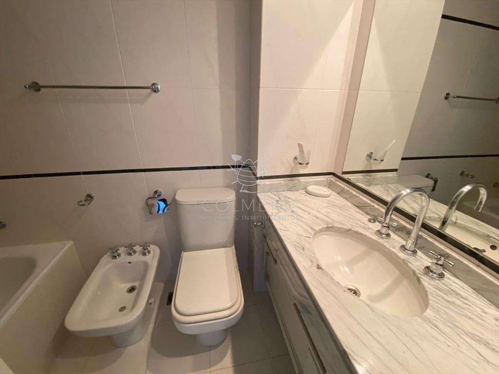 Apartamento en venta Playa Mansa 2 dormitorios