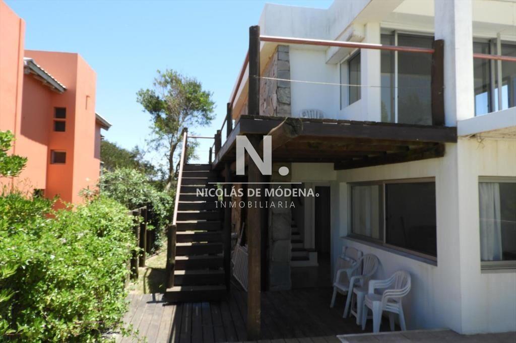 Vende casa en Sauce de Portezuelo, Punta Ballena