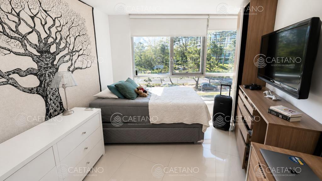 Apartamento en venta de 3 dormitorios en Punta del Este