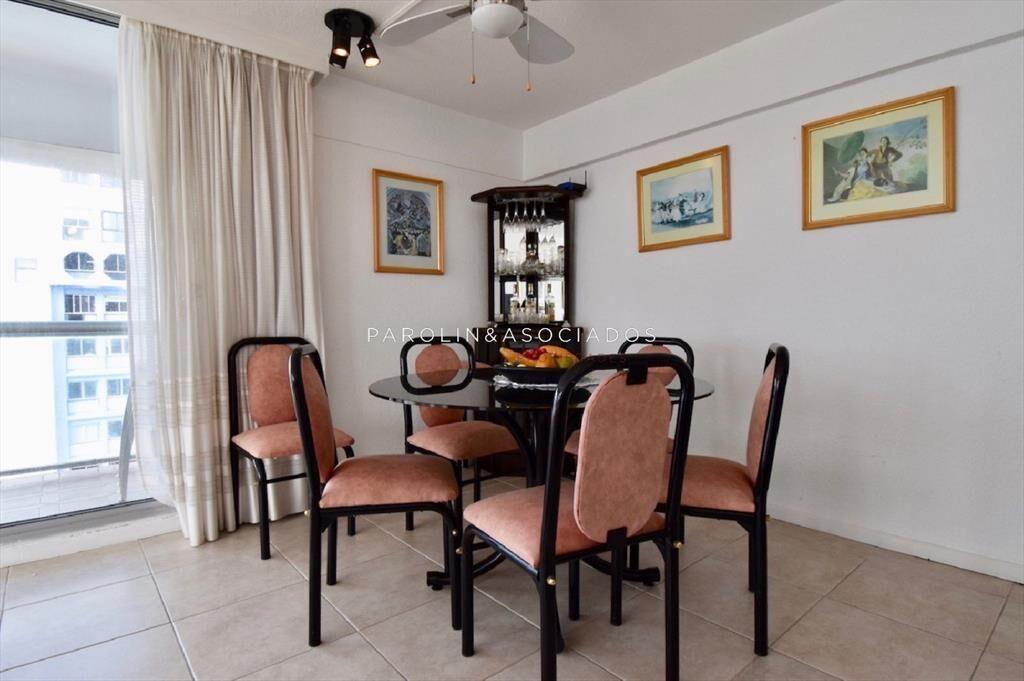Apartamento en venta en edificio Torre Plaza, Punta del Est