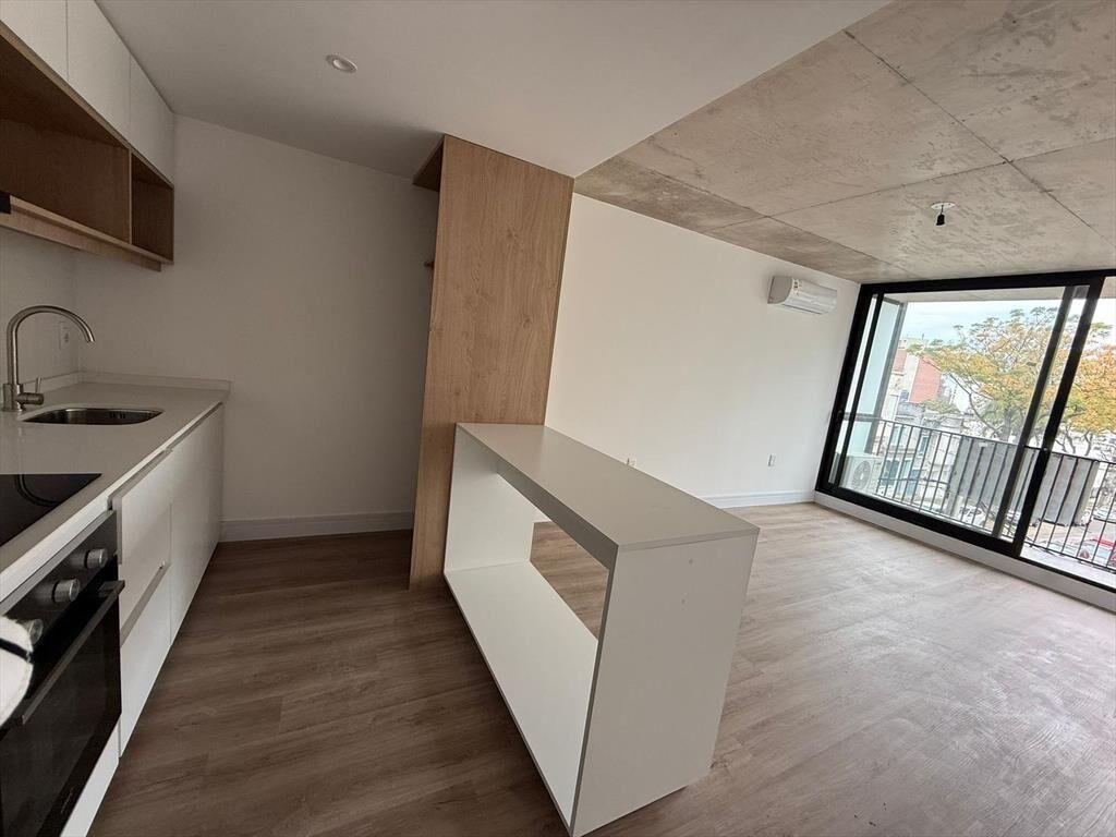 Venta Apartamento monoambiente con balcón en excelente zona