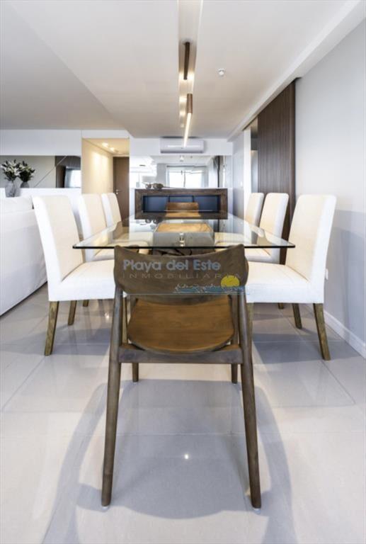 Moderno Penthouse con Vista al Mar, en Playa 3 y