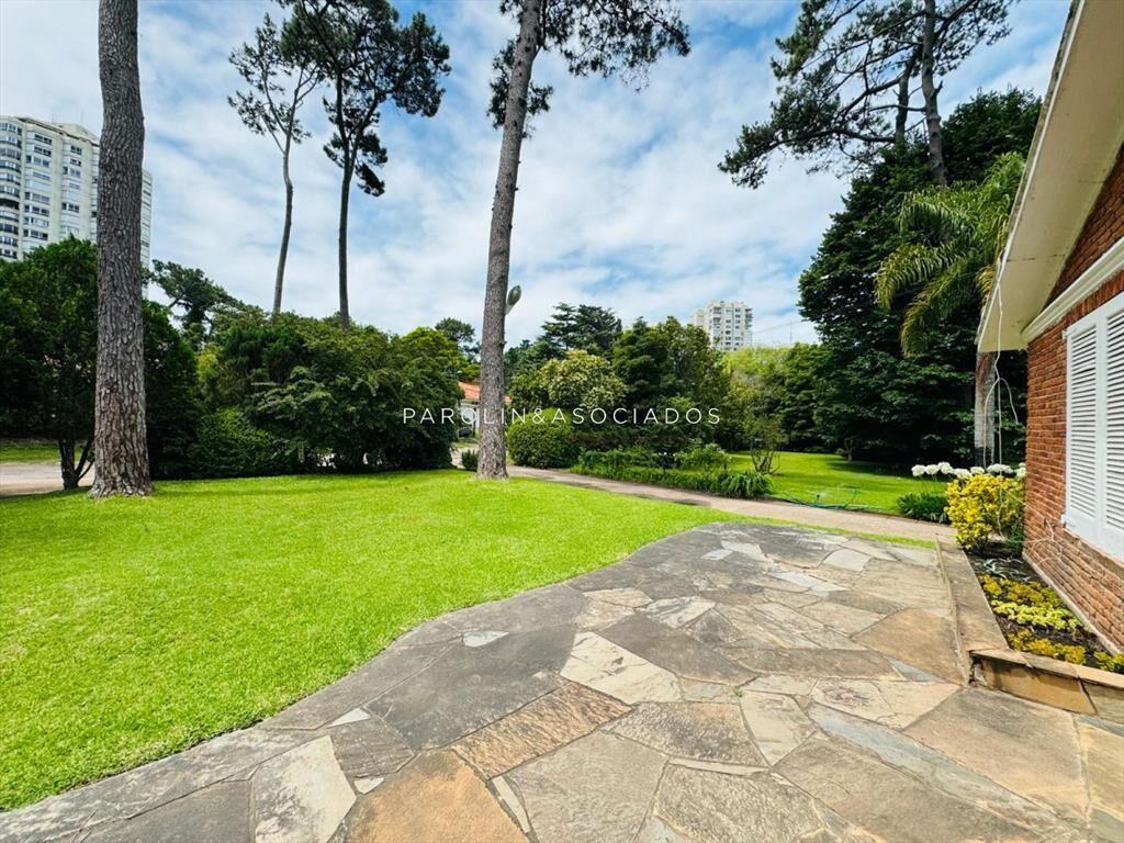 Casa en venta de 5 dormitorios en Mansa, Punta