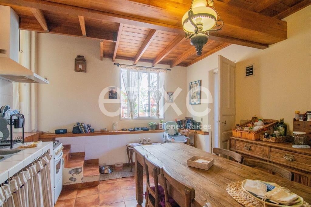 Venta de Divina Casa PH con Renta en Parque Rodo...