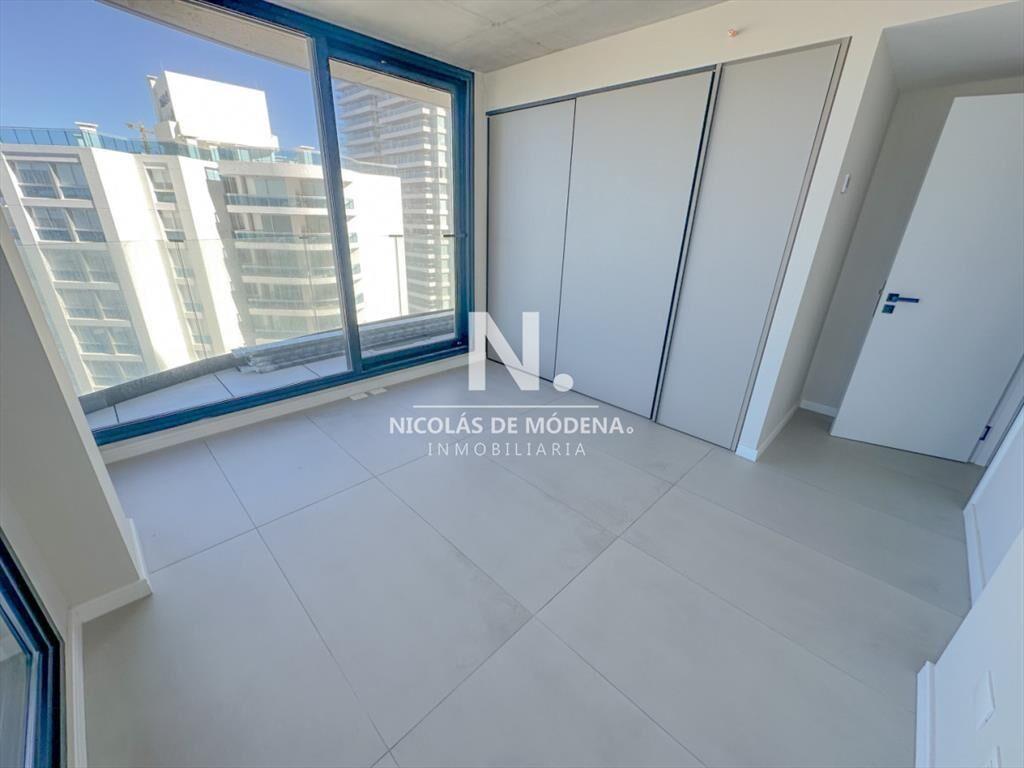 MANGLAR BRAVA. ESQUINERO CON GARAGE PARA DOS
