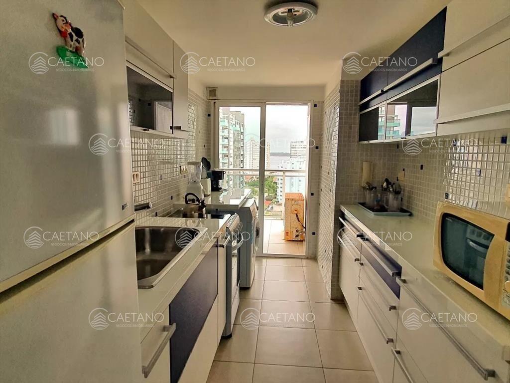 Venta apartamento 3 dormitorios piso alto Punta